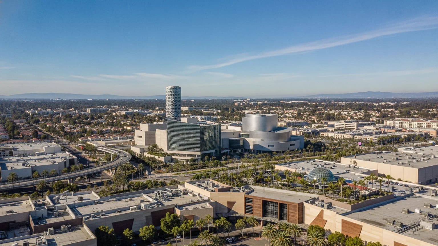 Costa Mesa, United States — coworking & meeting rooms